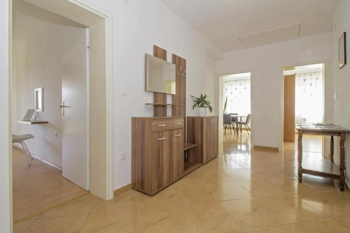 Apartments Doris In Ровинь Хорватия